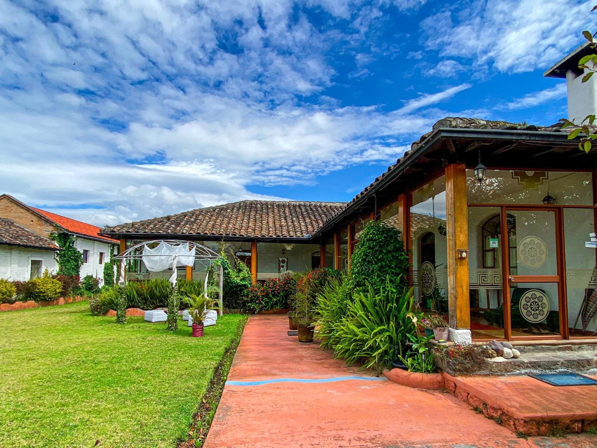 Hosteria Oro Azul Cotacachi Ngoại thất bức ảnh